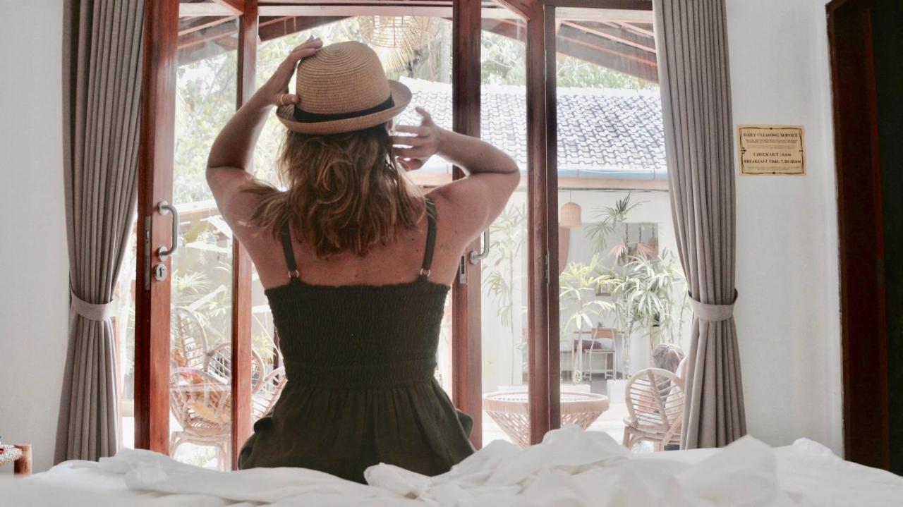 Ola Ola Lombok Hotel Selong Belanak Exterior foto